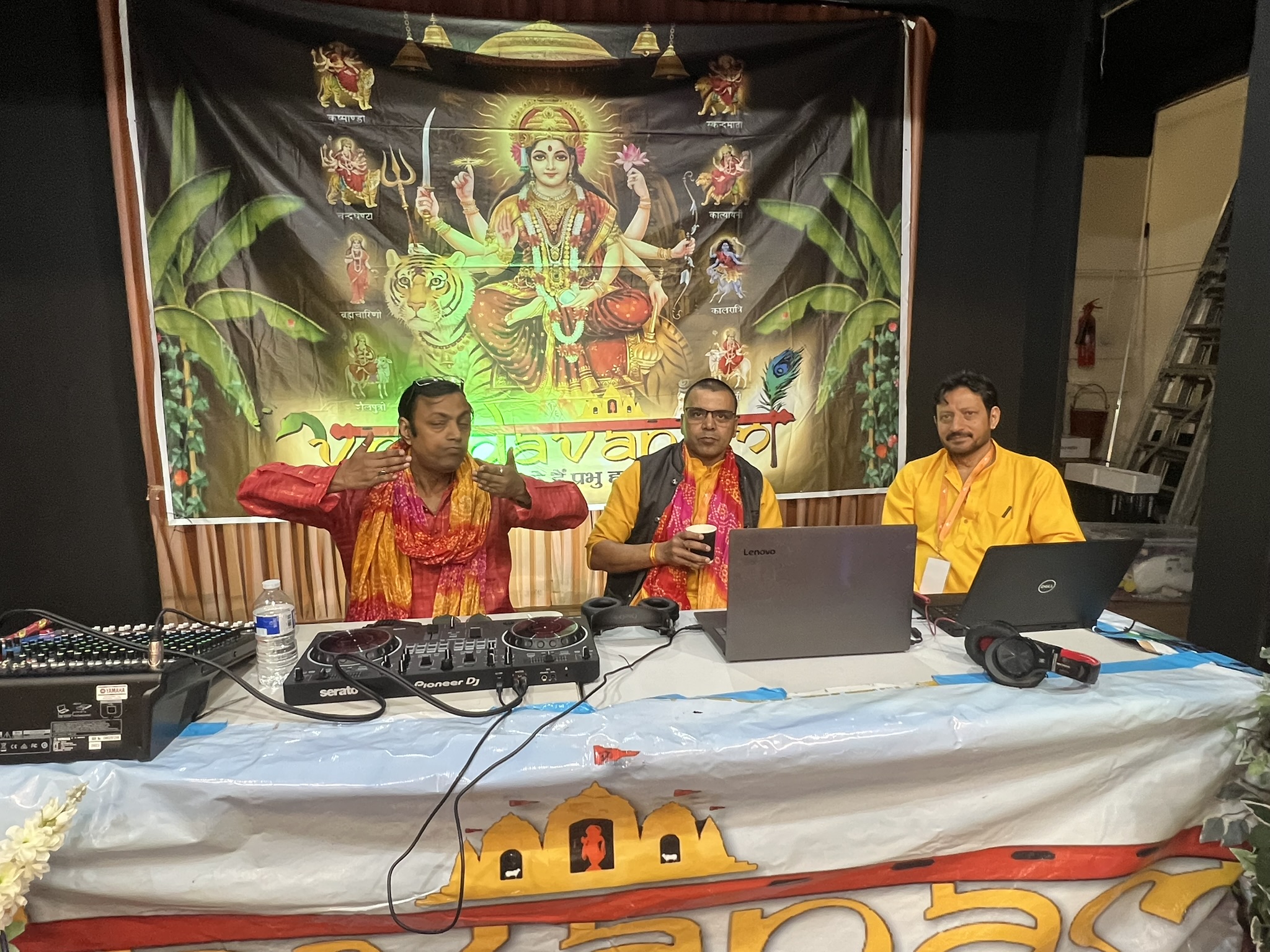 DANDIYA-NAVRATRI